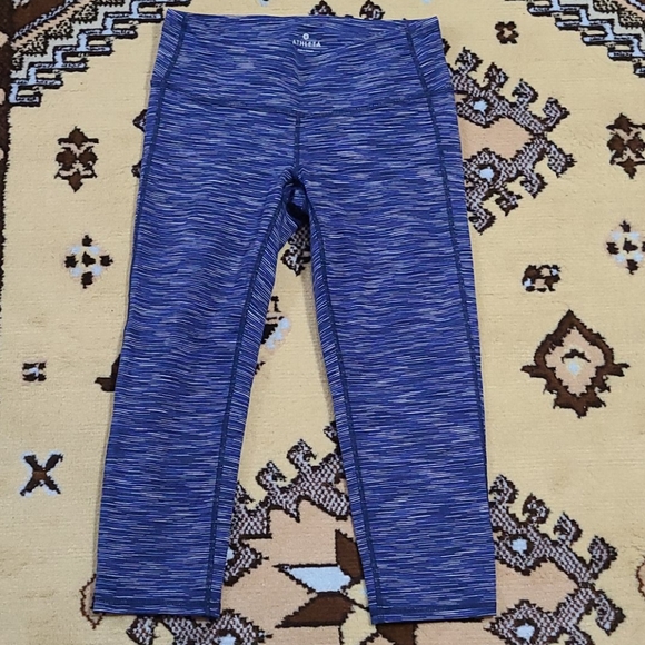 Athleta Capri Leggings Blue size small - Picture 3 of 10